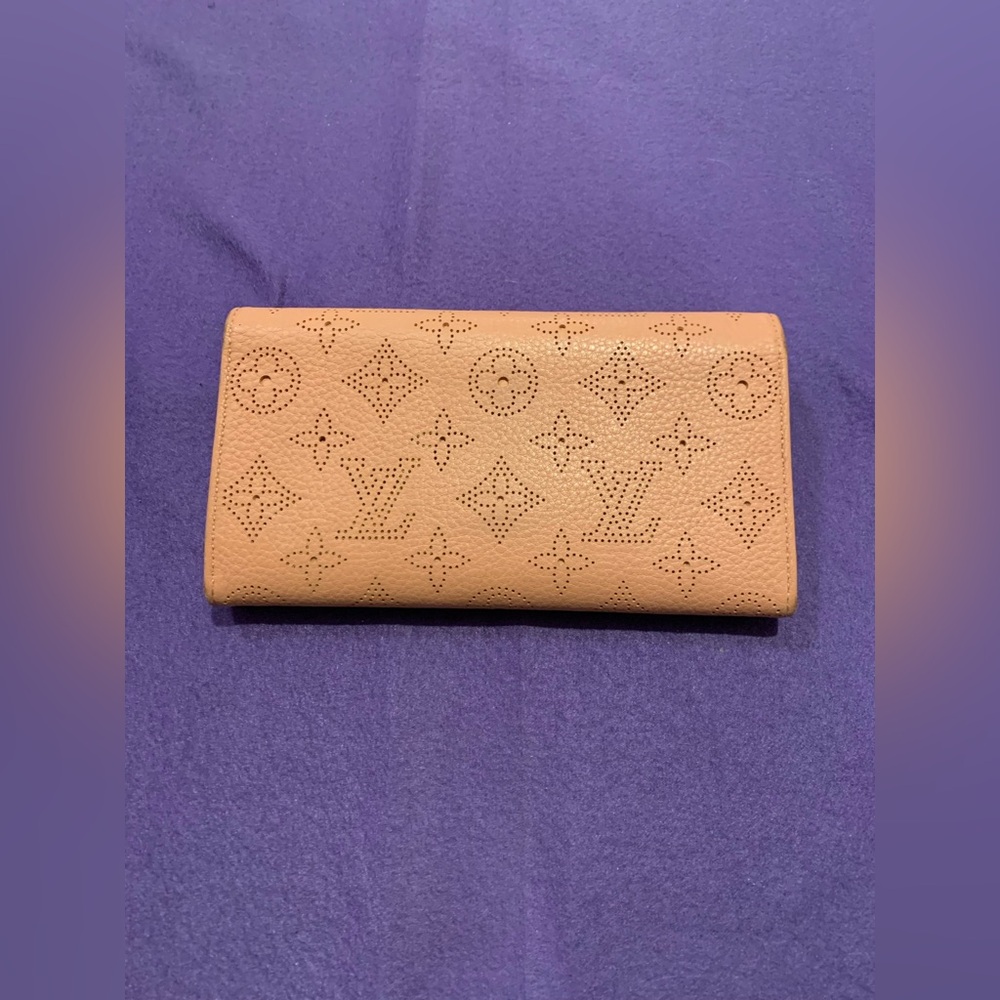 Louis Vuitton Amelia Trifold Wallet - Picture 8 of 13